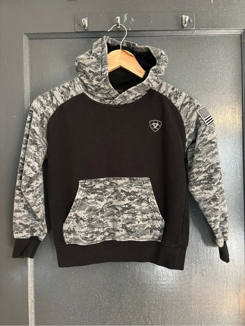 Ariat kids Black Hoodie with Gray Digital Camo Accents